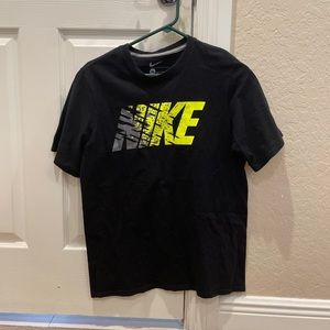 Nike Athletic Black Shirt Boys Youth XL